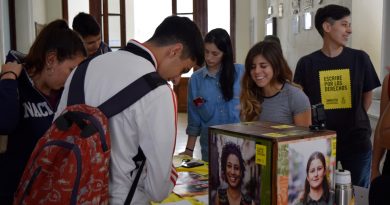Los estudiantes de 6º año de Inglés se sumaron a la iniciativa “Escribe por los derechos” Los estudiantes de 6º año de Inglés se sumaron a la iniciativa “Escribe por los derechos”