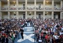 “Hoy se abrazan con fuerza para intentar que eso que aprendieron a amar se eternice y no se vaya”. “Hoy se abrazan con fuerza para intentar que eso que aprendieron a amar se eternice y no se vaya”.